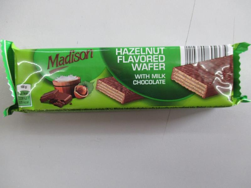 Madison HAZELNUT FLAVORED WAFER WITH MILK CHOCOLATE