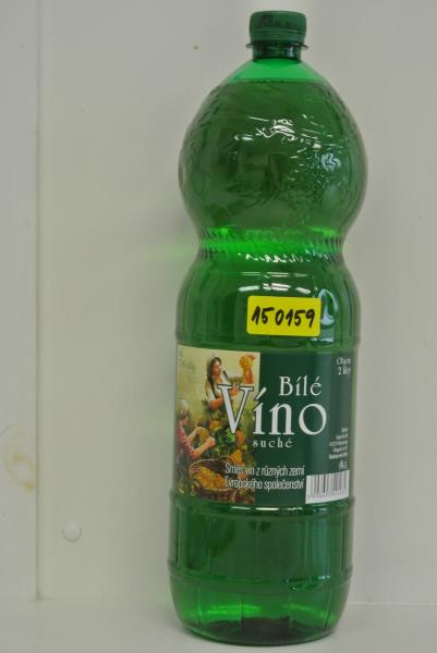 VÍNO BÍLÉ SUCHÉ, SMĚS VÍN Z RŮZNÝCH ZEMÍ EVROPSKÉHO SPOLEČENSTVÍ, ALK. 10% OBJ.