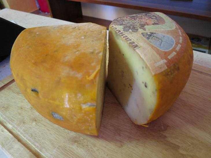 Gouda "Wolnoot"ořech