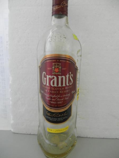 Grant´s blended Scotch whisky, 1 litre (objem 0,36 litru), 40%