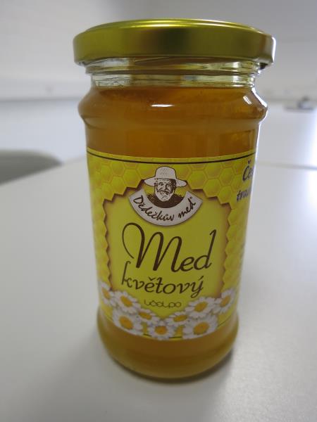 Med květový