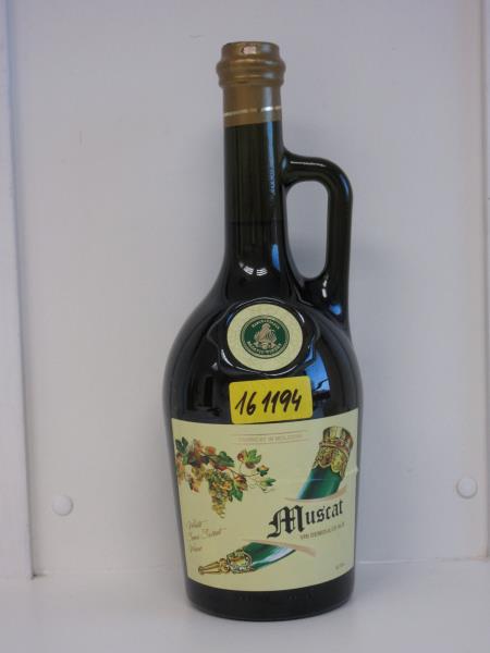 Muscat, víno bílé polosladké, z.p. R.Moldova, alc. 11 % vol.