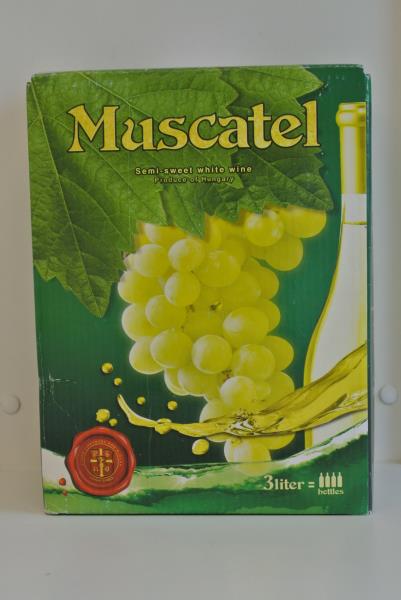 Muskotály Duna-Tisza közi Víno polosladké bílé Alk. 11,0% obj.