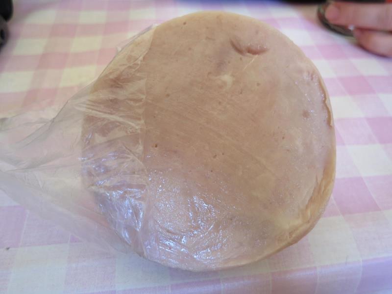 Dušená šunka kulatá