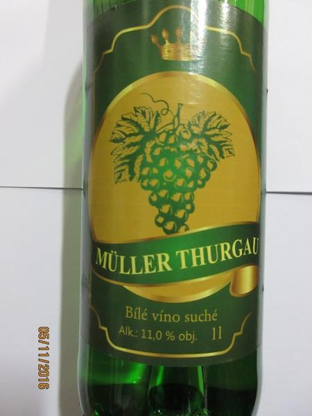 MÜLLER THURGAU, Bílé víno suché, Alk.: 11,0 % obj., Plněno pro: AXET s.r.o.