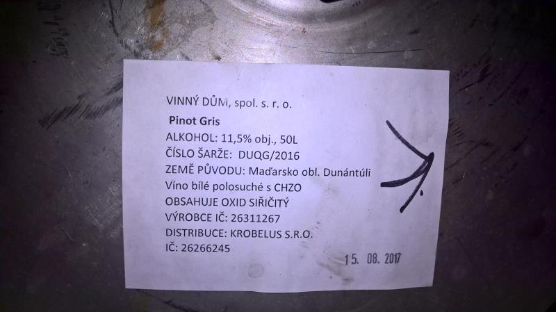 PINOT GRIS, polosuché, Alk. 11,5% obj., víno s CHZO.