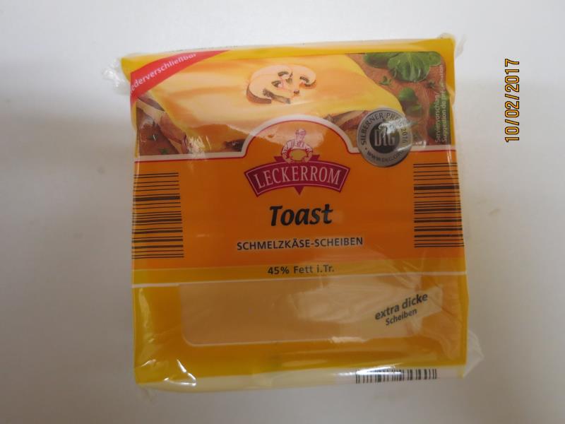 Leckerrom Toast Schmelzkäse-Scheiben. Tavený sýrový výrobek, plátky