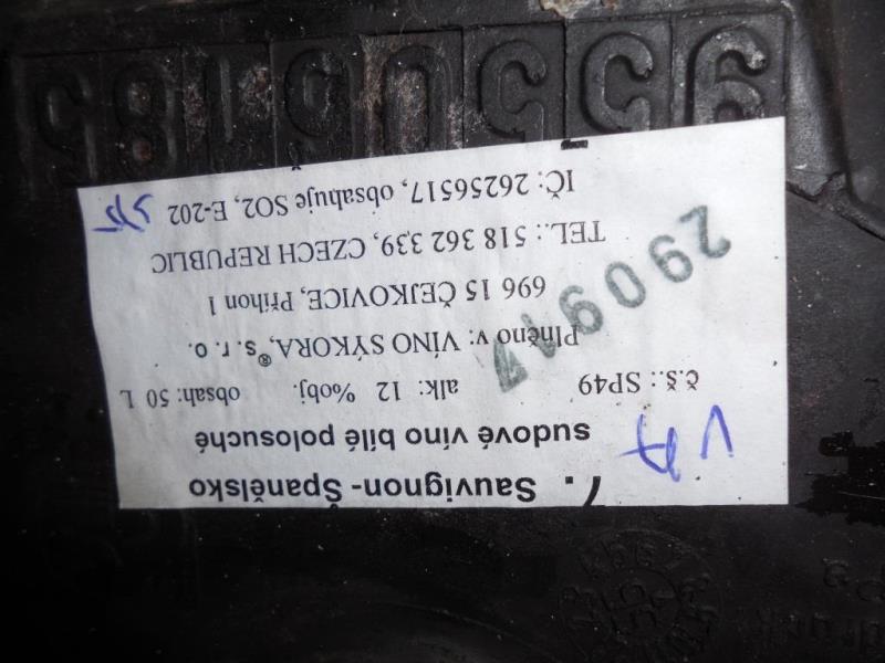 Sauvignon, víno bílé,polosuché, alk.12%obj., víno ze Španělska