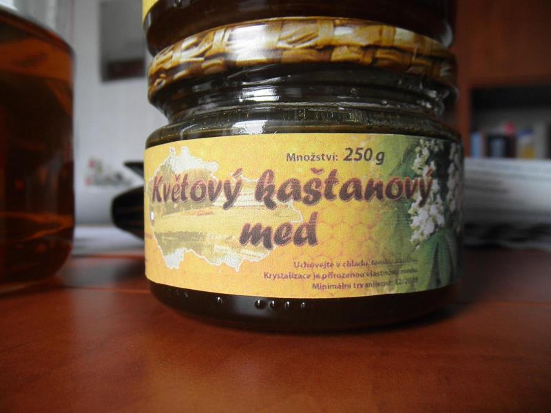 Květový kaštanový med