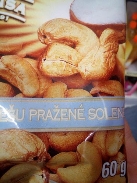 Kešu pražené solené-suché skořápkové plody loupané