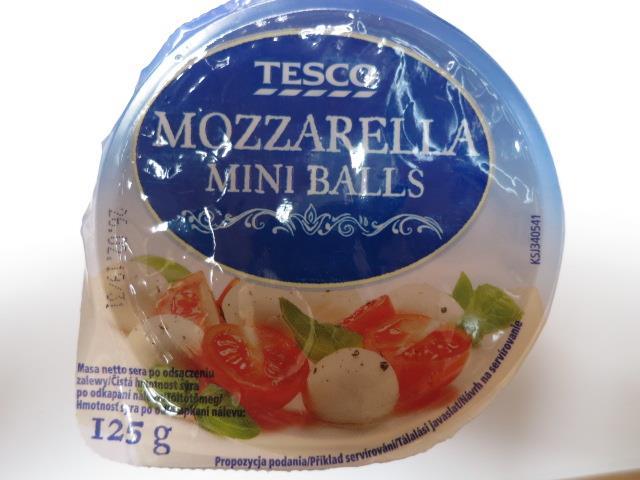 Tesco Mozzarella Mini Balls, přírodní nezrající sýr v nálevu, třešinky