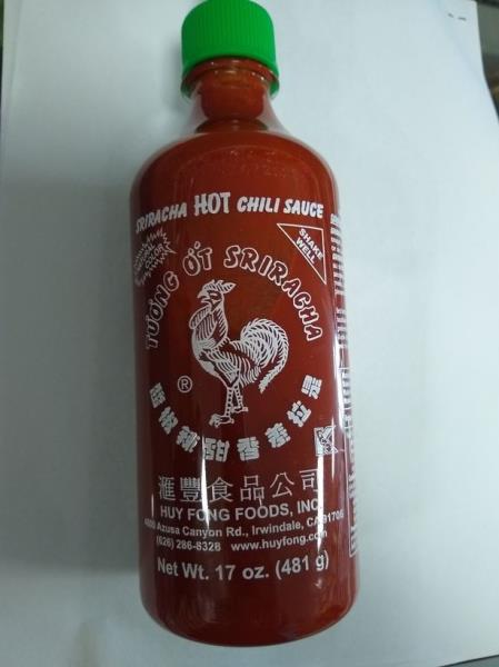 SRIRACHA HOT CHILI SAUSE- TÚÓNG ÓT SRIRACHA, HUY FONG FOODS, INC (481 g)