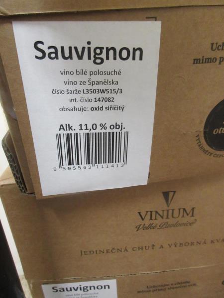 SAUVIGNON, víno bílé polosuché, víno ze Španělska, alk.11%obj.