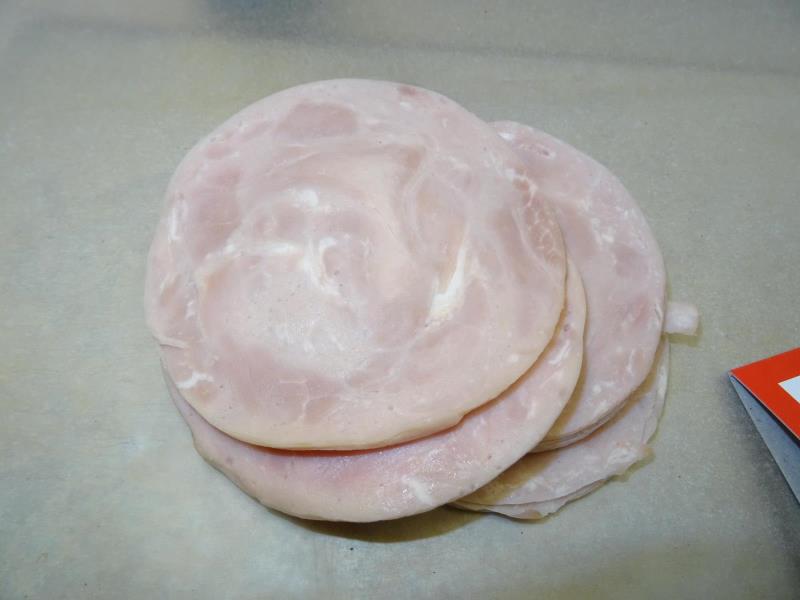 Pološunkový salám