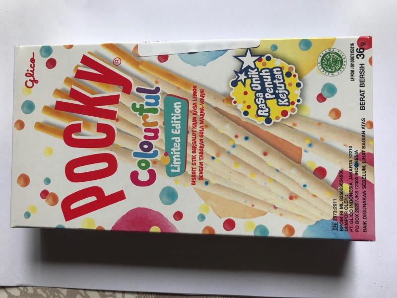 Glico POCKY  Colourful Limited Edition  Surprise Flavour 36 g, Glico Pocky Tyčinky Colourful