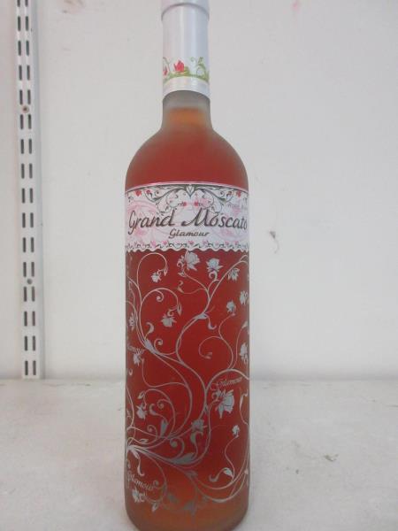 GRAND MOSCATO GLAMOUR, růžové víno, polosladké, alk. 11,5% obj. č.š L- 248 15.07.19,  Víno z Moldavska,oblast jihovýchod