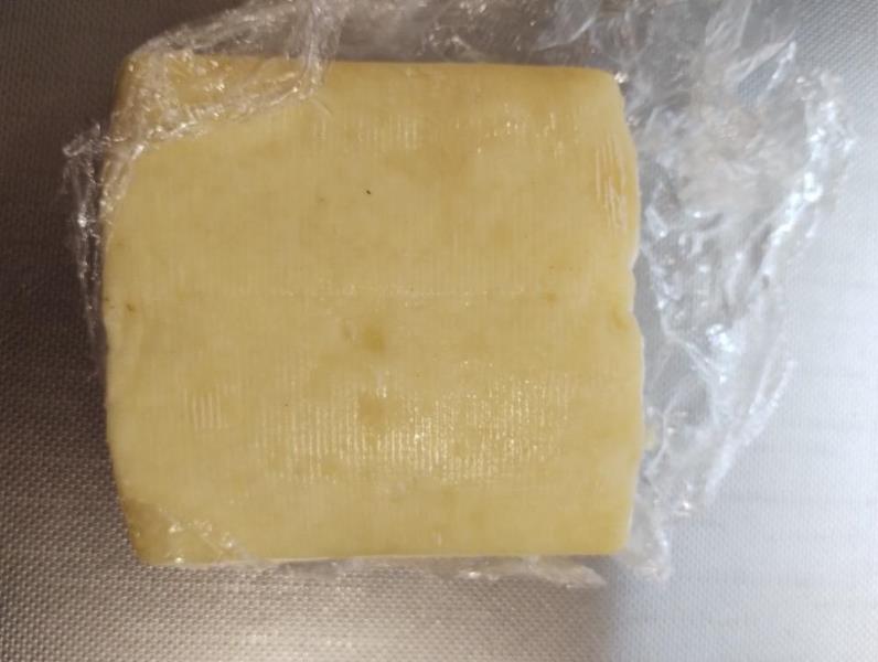 Zlatý sýr GOUDA 48%