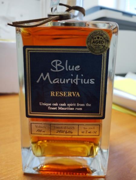 Blue Mauritius RESERVA, 700 ml, 40% Alc/Vol.