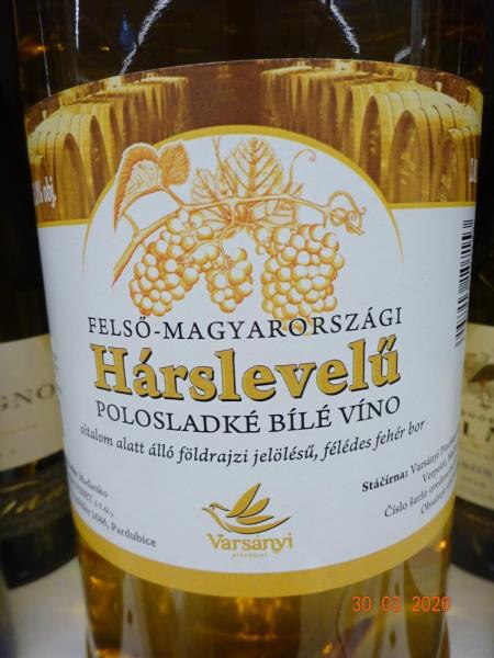 FELSÖ-MAGYARORSZÁGI Hárslevelü, polosladké bílé víno, alk:13,0% obj.