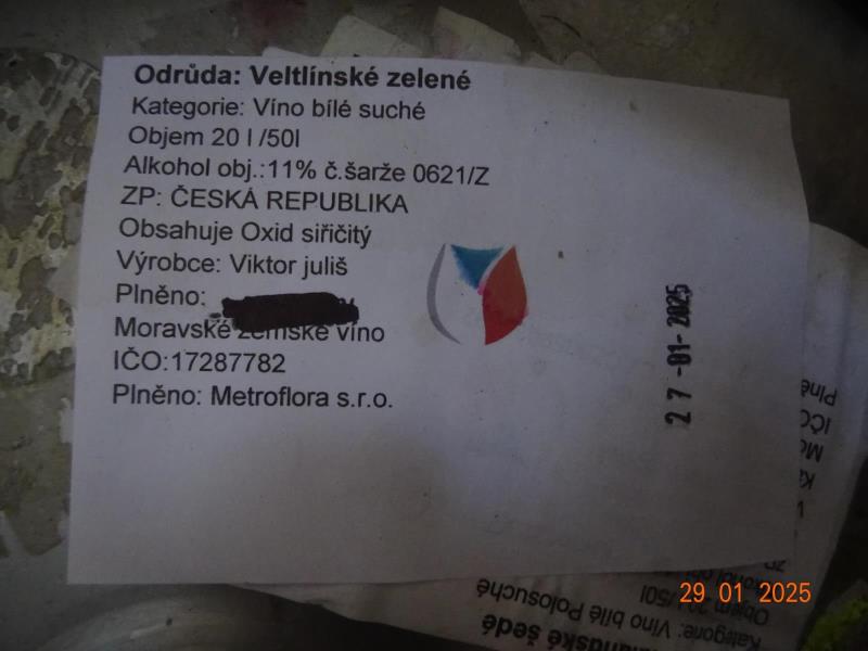 Veltlínské zelené, moravské zemské víno suché, alk. 11 % obj.