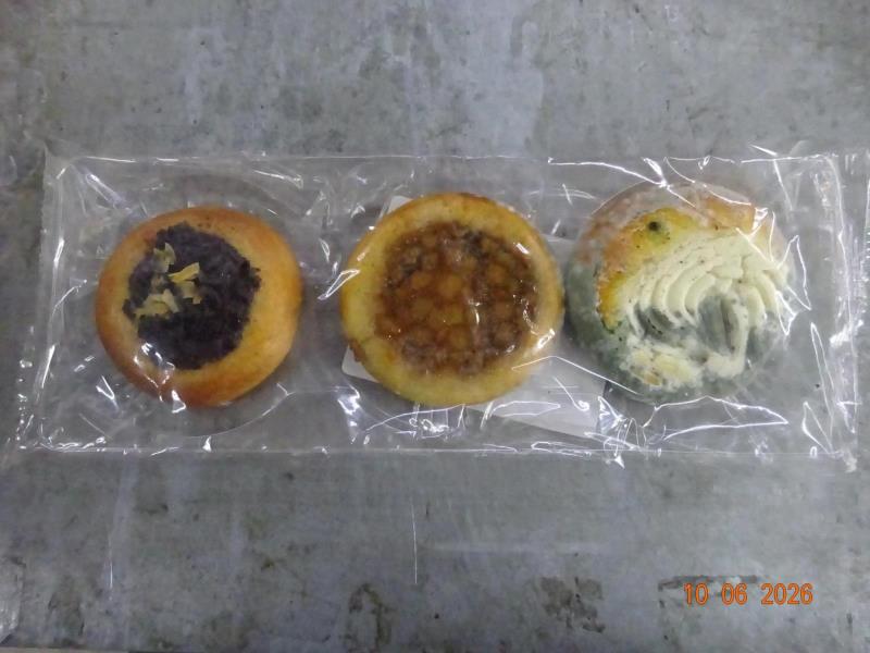 Koláč Trio s makovou, tvarohovou a jablečnou náplní